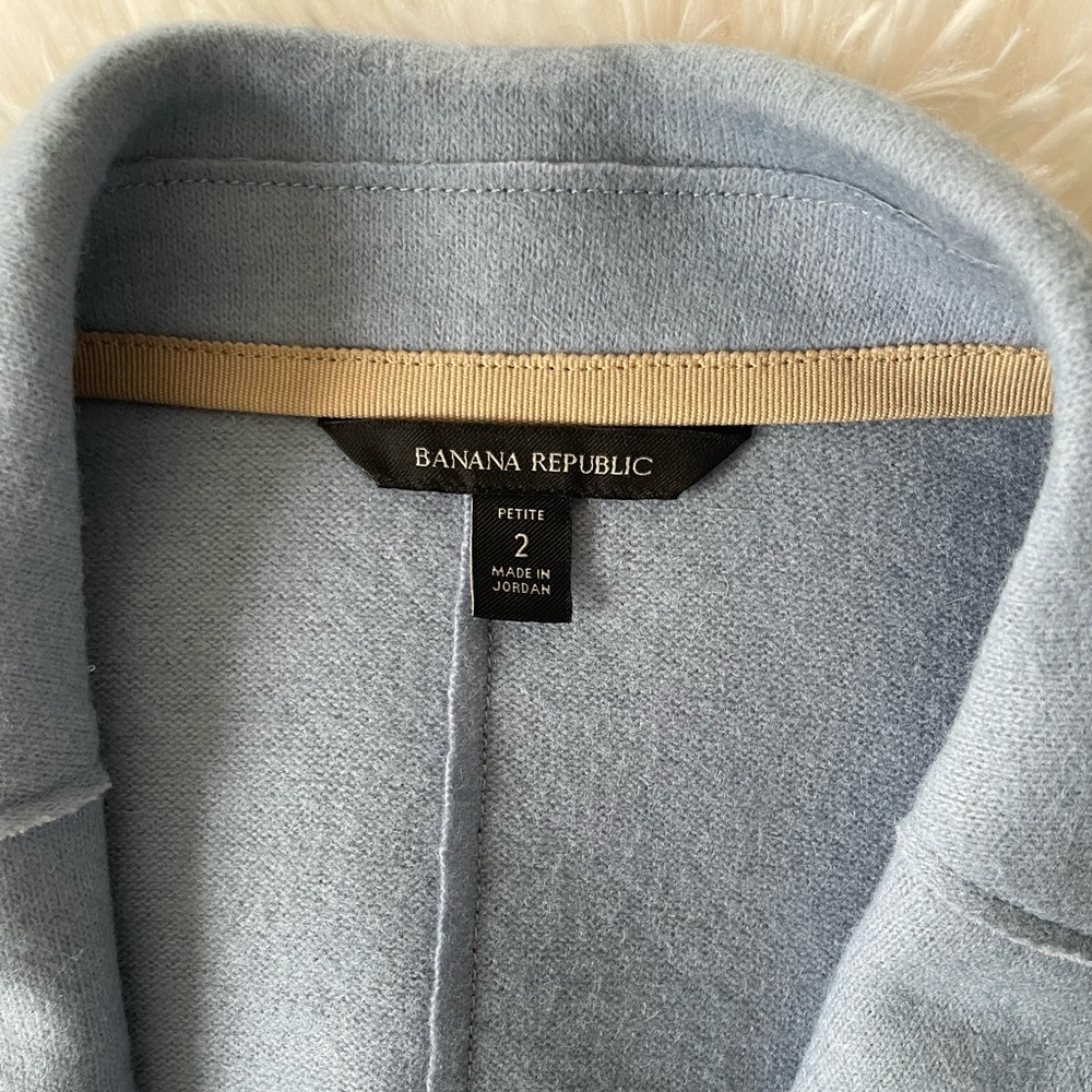 Banana Republic Light Blue Women’s Blazer - Picture 5 of 5